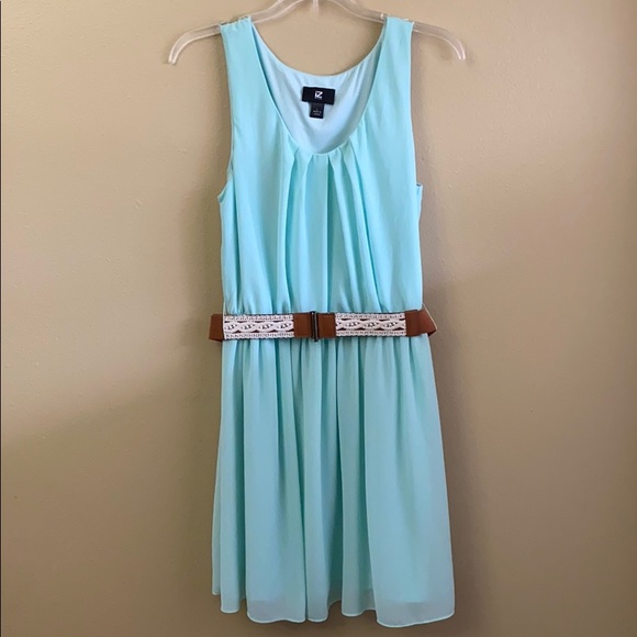 Iz Byer Dresses & Skirts - IZ Byer Dress with belt  Size L